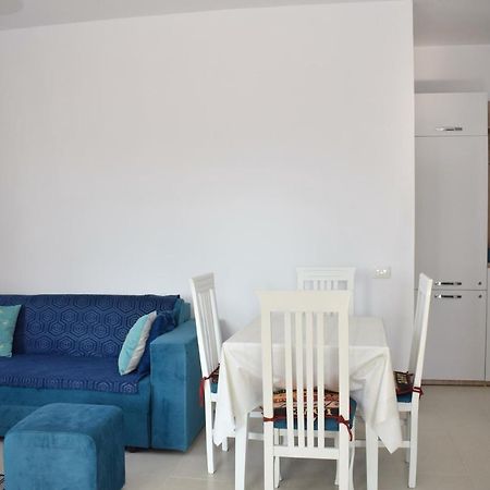 Sea View Apartment - 007 Vlorë Esterno foto